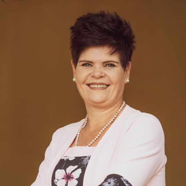 Debbie Reyneke - Sanlam Financial Planner | Comcare BlueStar | Parys ...