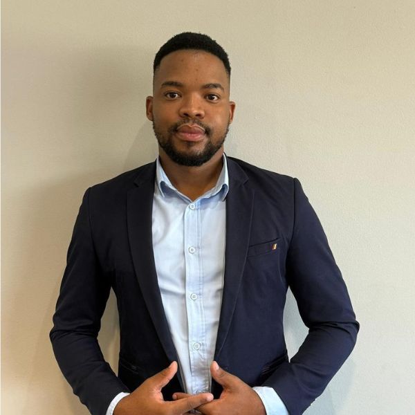 Lesego Thebe profile picture