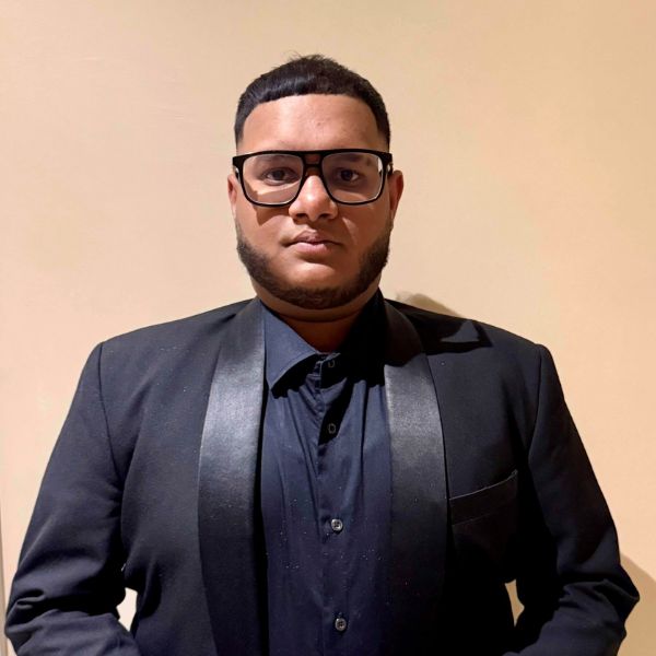 Youvay Naidoo profile picture