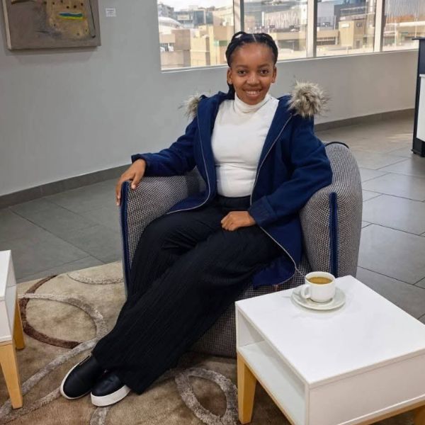 Precious Makhalemele profile picture